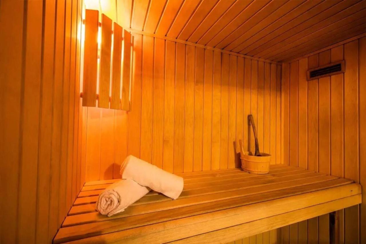 Chalet Moeki Acces Piscine Sauna Les Deserts  Екстер'єр фото